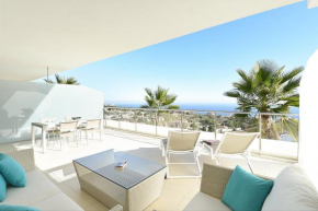 The Hill Collection 1, Fuengirola